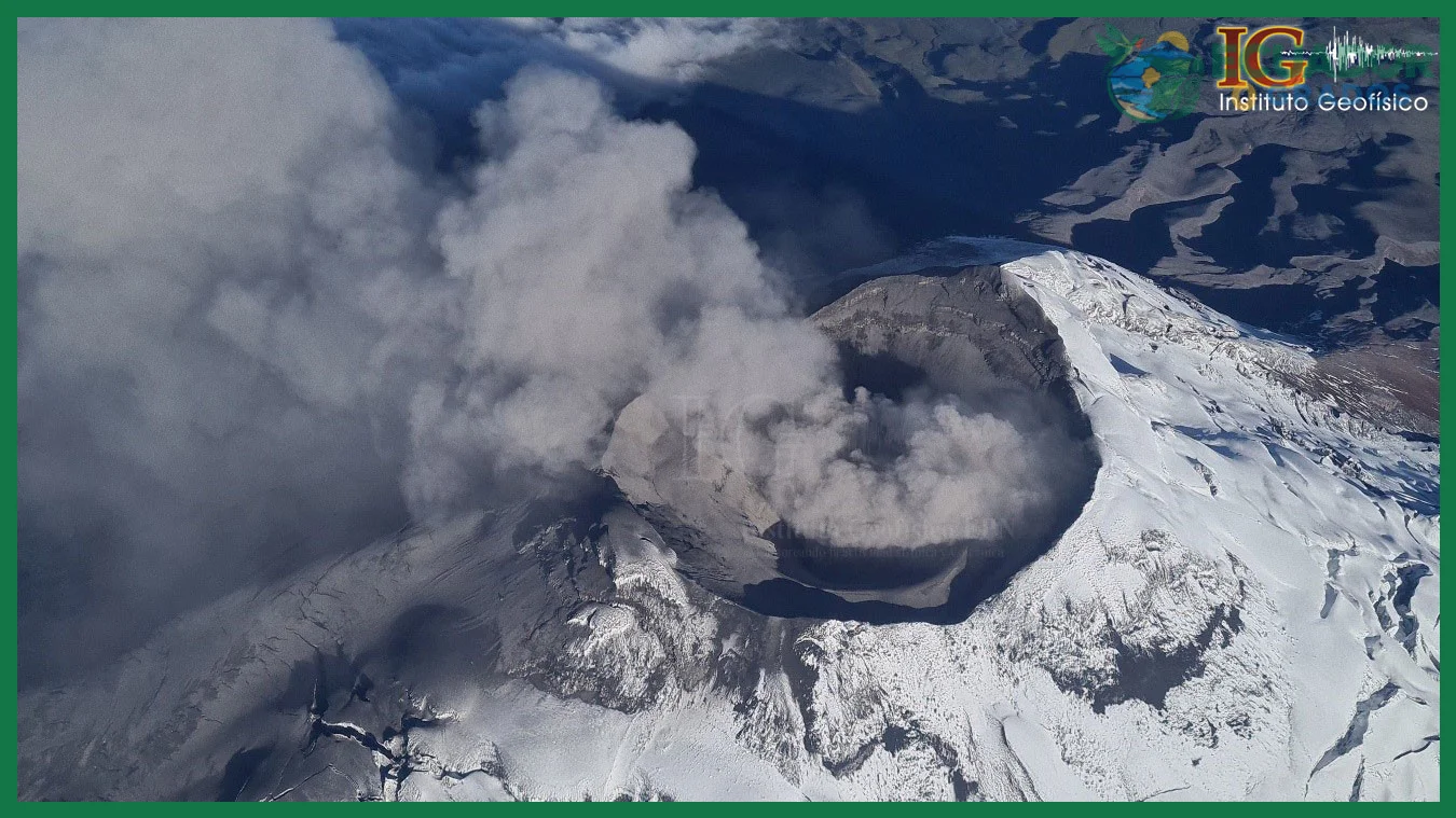 Qué volcán de Ecuador tiene el glaciar más grande
