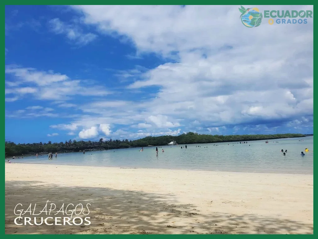 Vuelos hacia el Aeropuerto Seymour de Baltra para playas vírgenes en Galápagos
